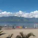 Pantai Pasir Putih Parbaba